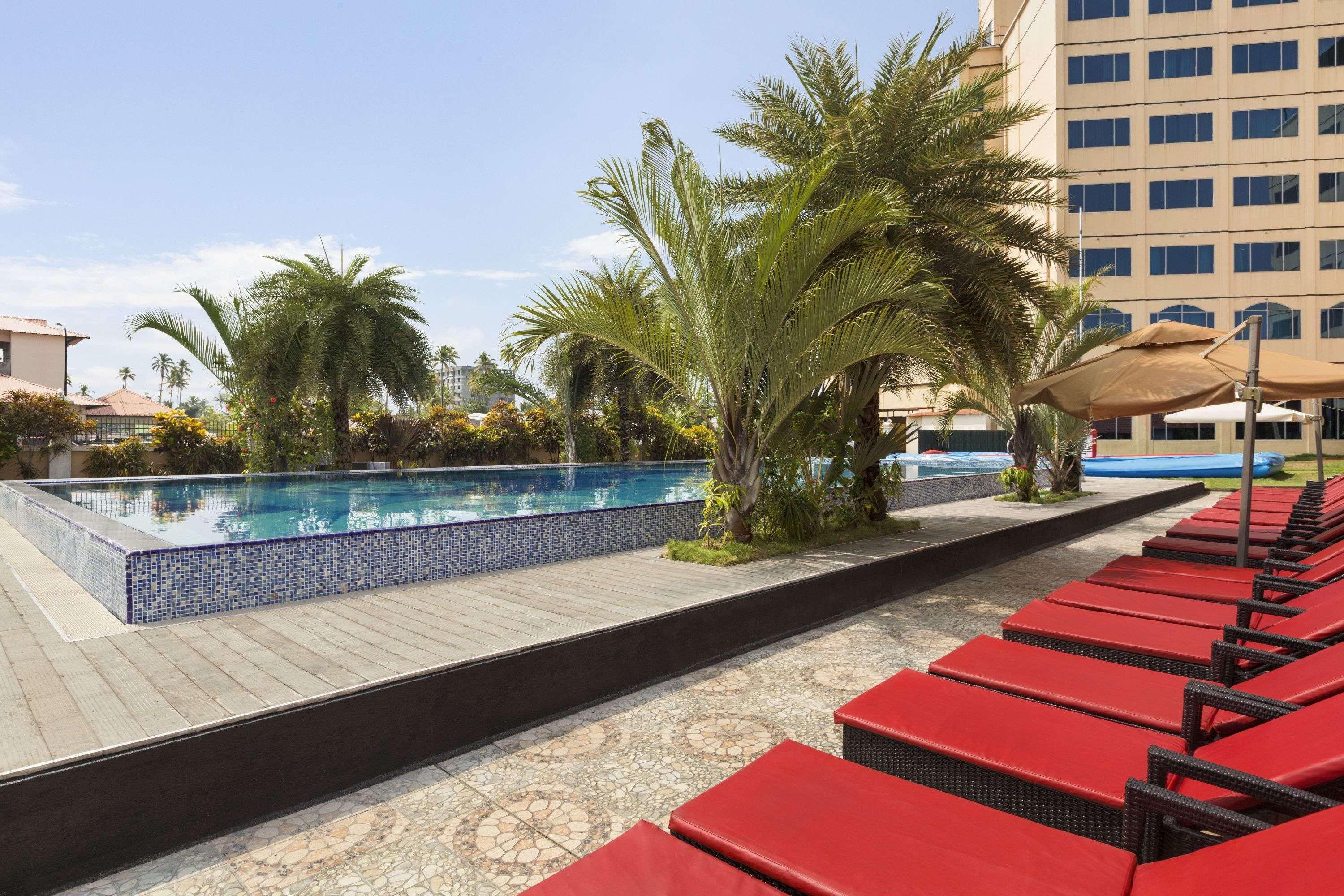 Ramada By Wyndham Alleppey Alappuzha Buitenkant foto