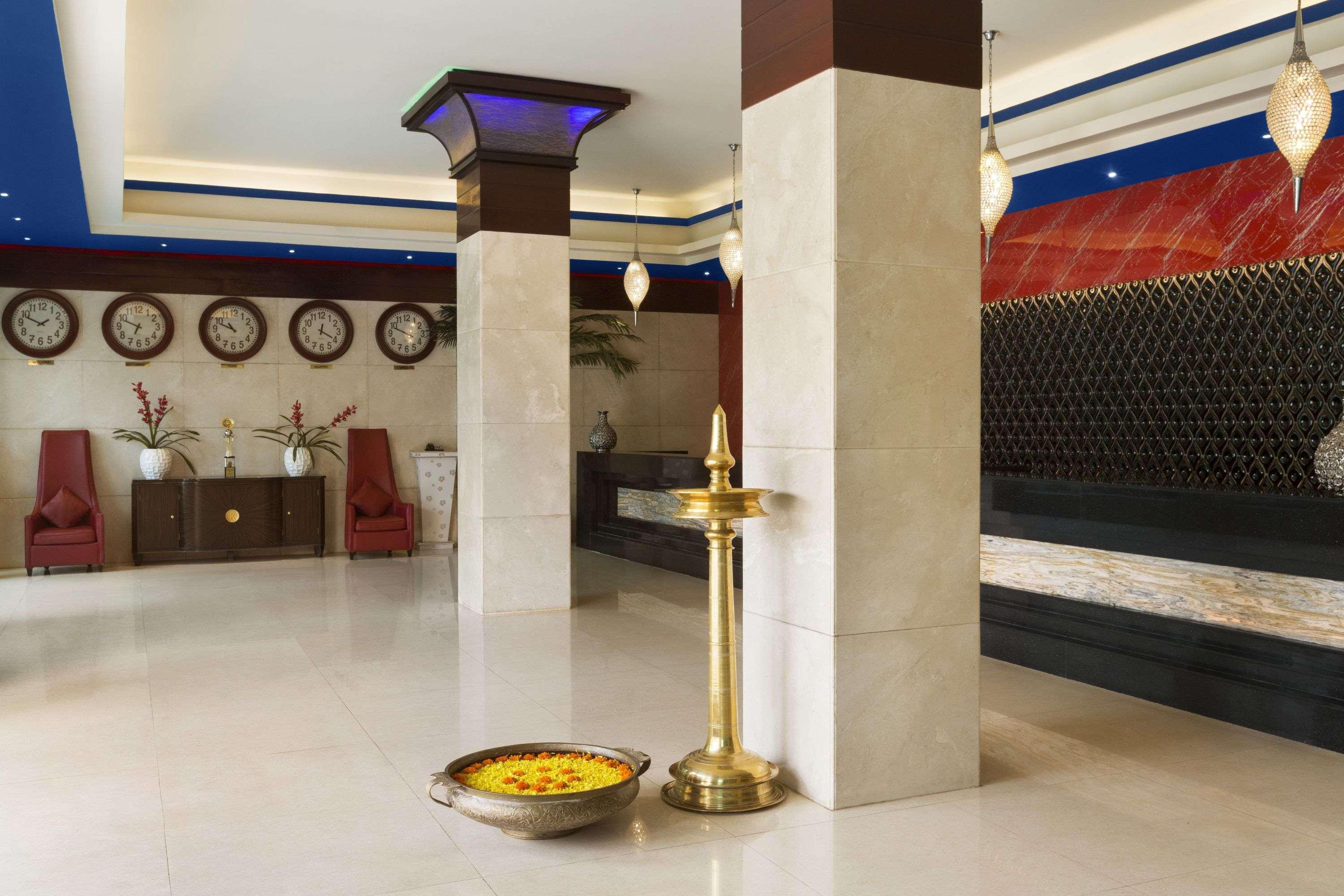 Ramada By Wyndham Alleppey Alappuzha Buitenkant foto