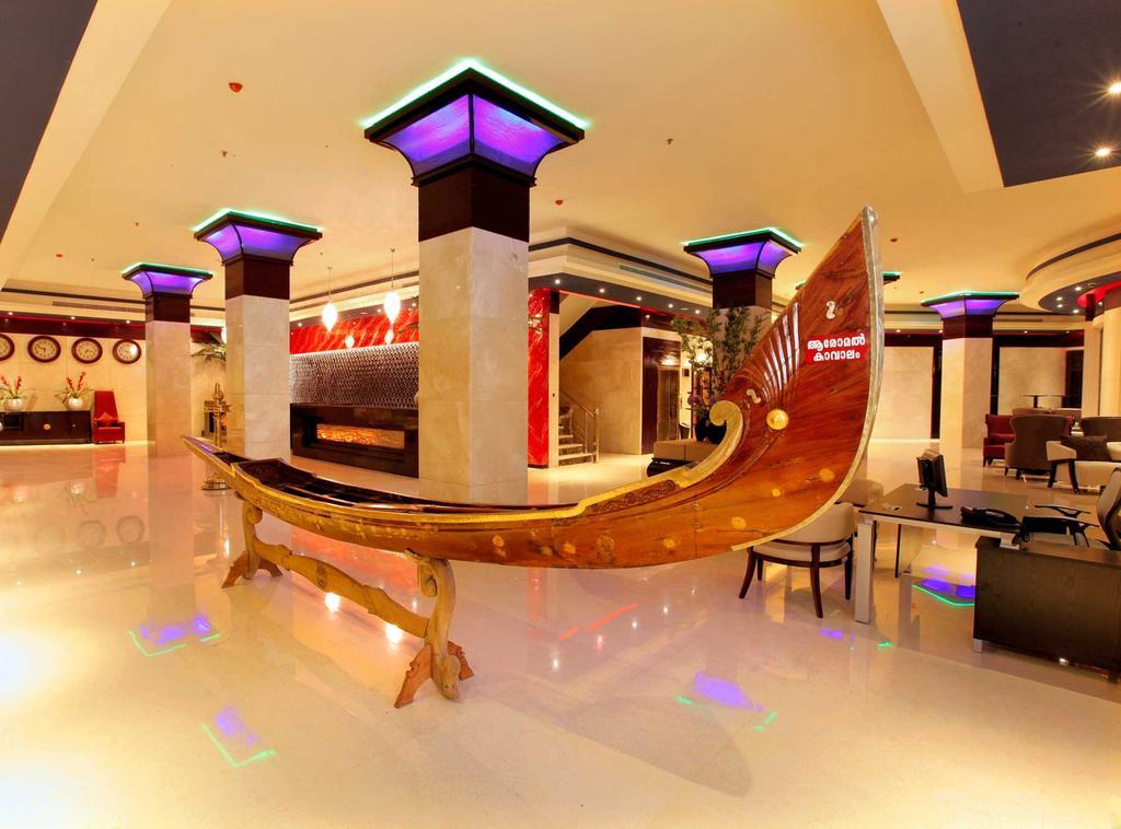 Ramada By Wyndham Alleppey Alappuzha Buitenkant foto